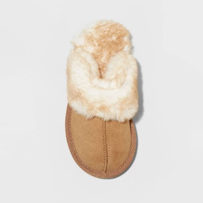 Girls' Carmen Scuff Slippers - Cat & Jack™ Brown 4 Girls' Carmen Scuff Slippers - Cat & Jack™ Brown - Image 2