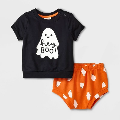 Baby 2pc 'Hey Boo' Sweatshirt & Shorts Set - Cat & Jack™ Black 6 Baby 2pc 'Hey Boo' Sweatshirt & Shorts Set - Cat & Jack™ Black - Image 4