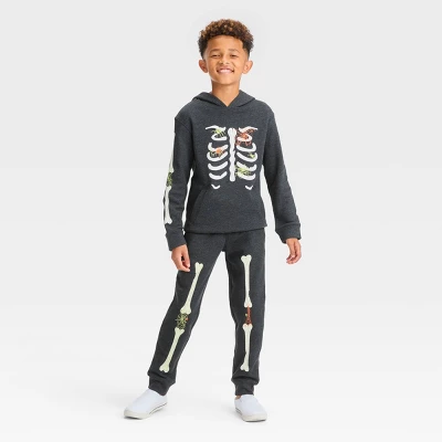 Boys' Skeleton Glow In The Dark Halloween Pullover Sweatshirt - Cat & Jack™ 4 Boys' Skeleton Glow In The Dark Halloween Pullover Sweatshirt - Cat & Jack™ - Image 2