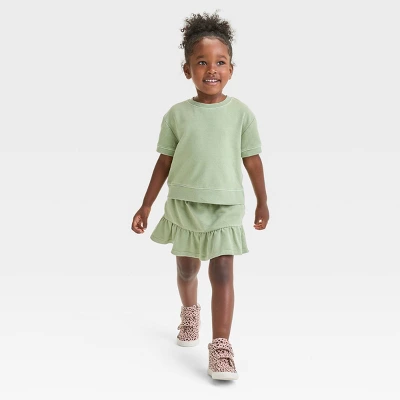 Toddler Girls' Crop Skort Set - Cat & Jack™ Olive Green 5 Toddler Girls' Crop Skort Set - Cat & Jack™ Olive Green - Image 3