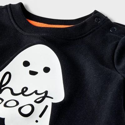 Baby 2pc 'Hey Boo' Sweatshirt & Shorts Set - Cat & Jack™ Black 4 Baby 2pc 'Hey Boo' Sweatshirt & Shorts Set - Cat & Jack™ Black - Image 2
