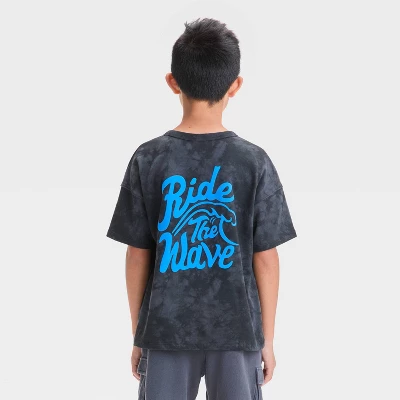 Boys' Short Sleeve Relaxed Fit T-Shirt - Cat & Jack™ 4 Boys' Short Sleeve Relaxed Fit T-Shirt - Cat & Jack™ - Image 2