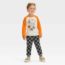 Toddler Boys' Long Sleeve Halloween Graphic T-Shirt And Fleece Jogger Pants Set - Cat & Jack™ Cream 9 Toddler Boys' Long Sleeve Halloween Graphic T-Shirt And Fleece Jogger Pants Set - Cat & Jack™ Cream -Kid Clothing GUEST bf8b1db7 9b0f 4970 91e7 69143b1b2cff