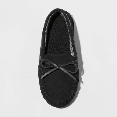 Boys' Lionel Moccasin Slippers - Cat & Jack™ 4 Boys' Lionel Moccasin Slippers - Cat & Jack™ - Image 2