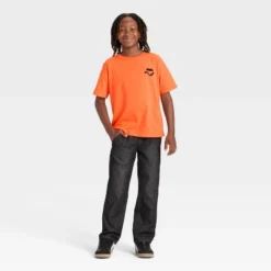 Boys' Short Sleeve Halloween Glow In The Dark Relaxed Oversized Fit T-Shirt - Cat & Jack™ 7 Boys' Short Sleeve Halloween Glow In The Dark Relaxed Oversized Fit T-Shirt - Cat & Jack™ -Kid Clothing GUEST e48a5948 5674 40c0 bb3c 738f073676d5