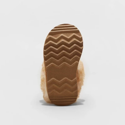 Toddler Callie Faux Fur Cuff Bootie Slippers - Cat & Jack™ 5 Toddler Callie Faux Fur Cuff Bootie Slippers - Cat & Jack™ - Image 3